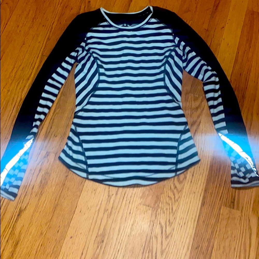 LULULEMON long sleeve top
